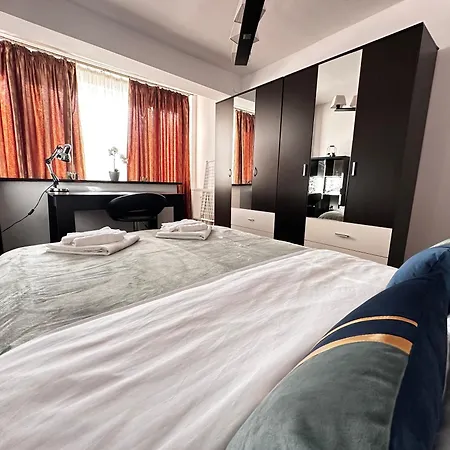 Fortress View דירה